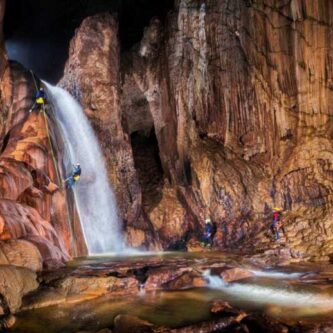 Qué hacer Cueva de Valporquero Qué hacer Cueva de Valporquero